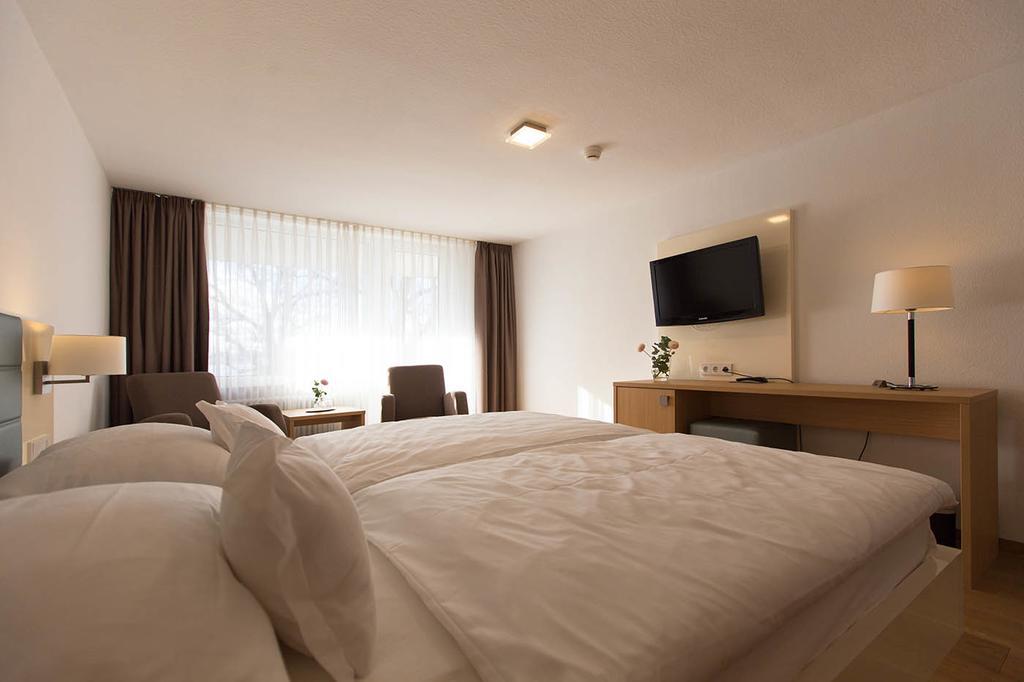 Hotel Seepark Garni Юберлинген Екстериор снимка