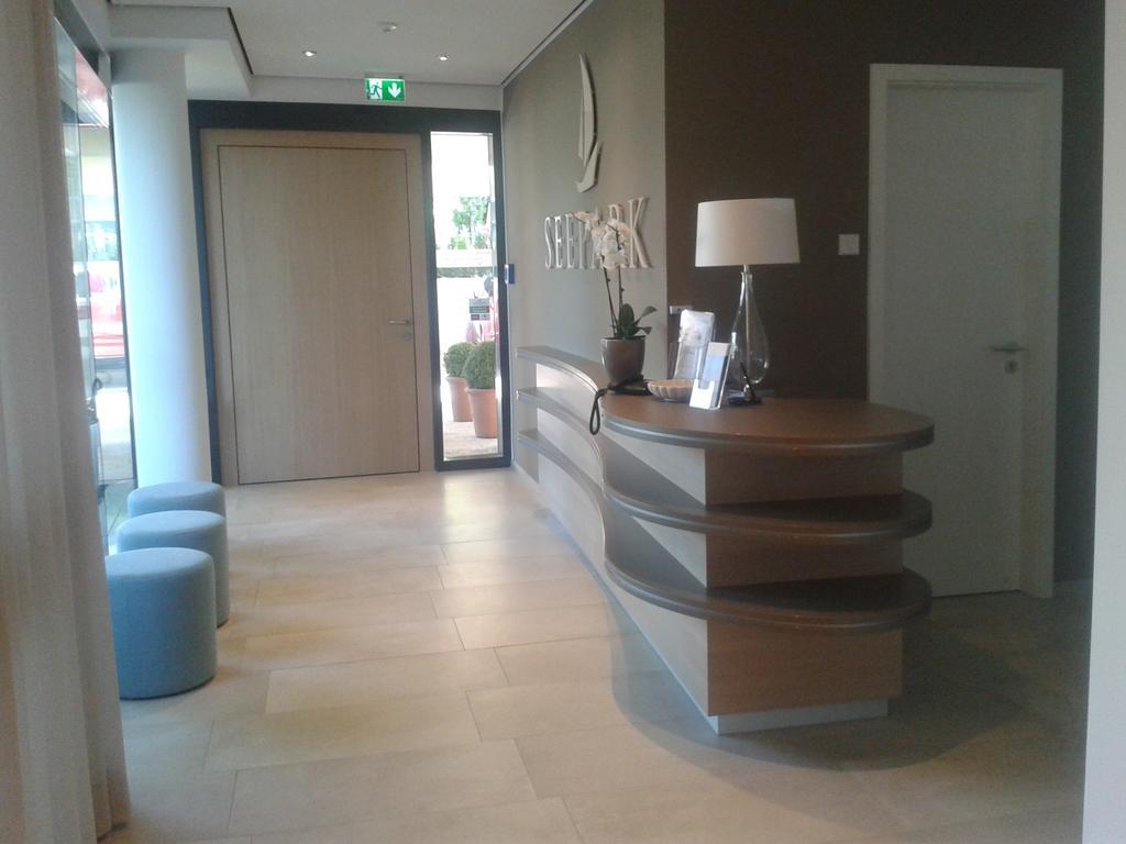 Hotel Seepark Garni Юберлинген Екстериор снимка